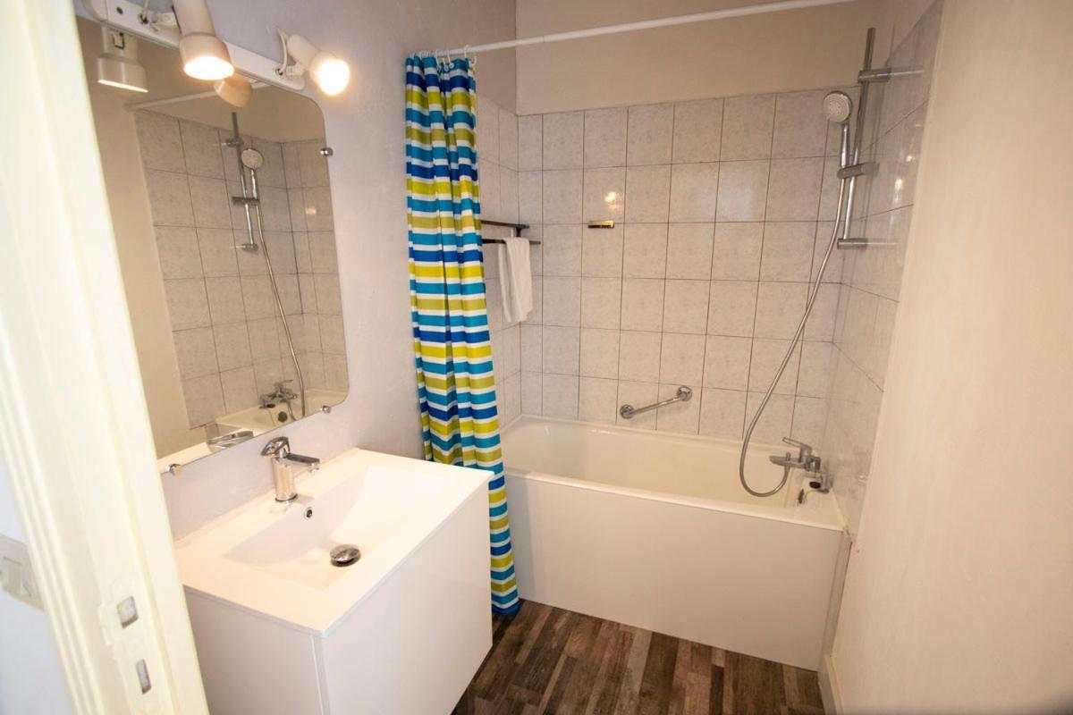 Appartement 1 A 9 Personnes Hagetmau Coeur De Ville Kültér fotó